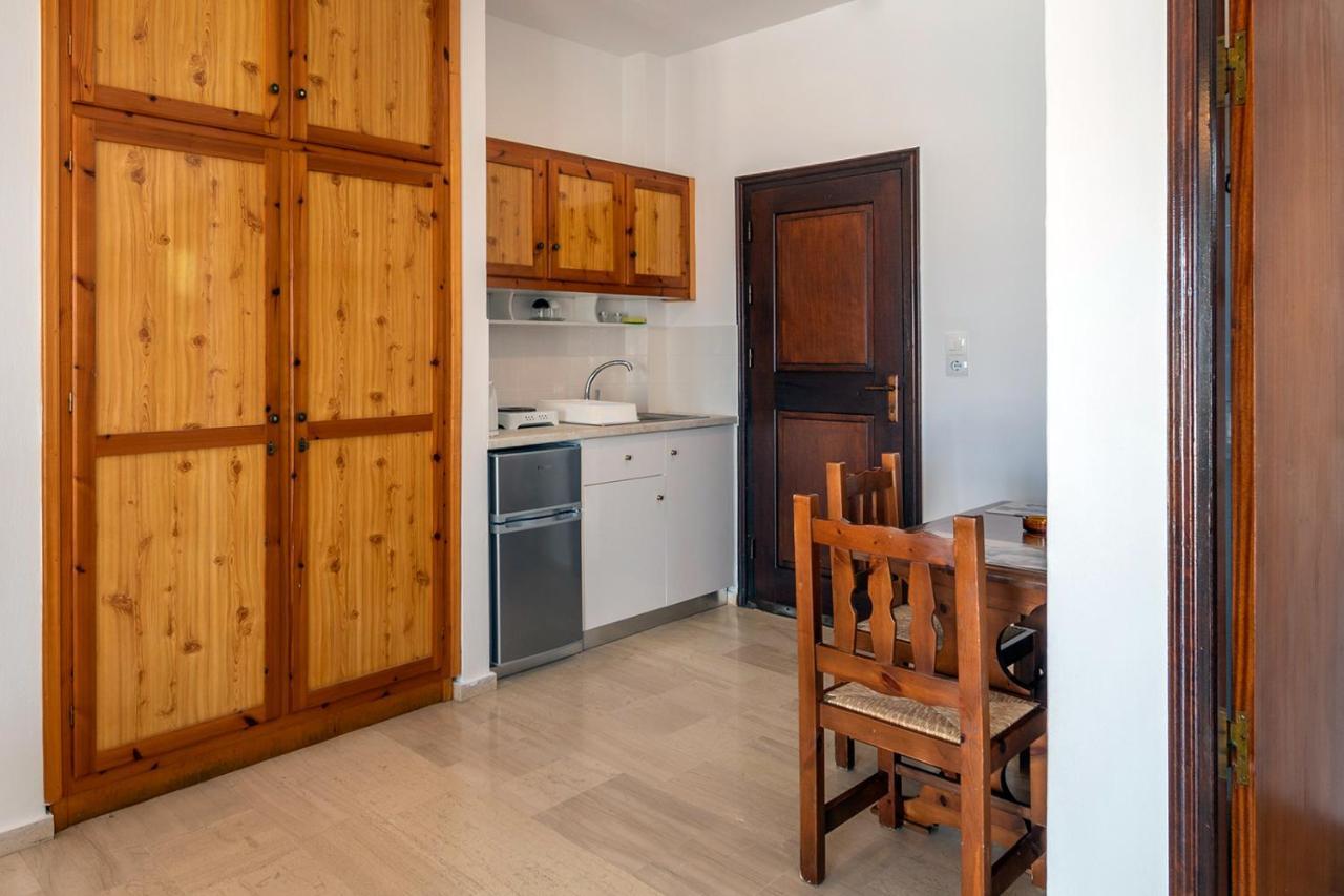 Pelagos Seafront Accommodation - Maria Myrties Exterior foto